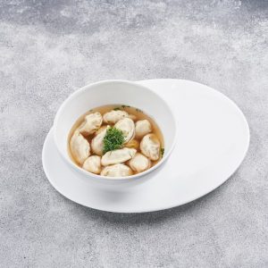 Пельмени с телятиной и бульоном