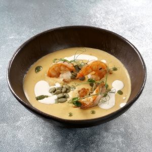 Тыквенный суп с тигровыми креветками