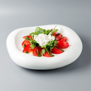 Страчателла со спелыми томатами