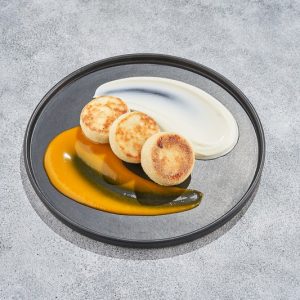 Сырники с пюре манго