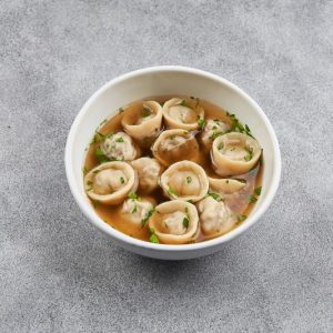 Пельмени с телятиной и бульоном