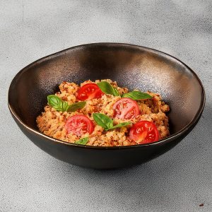 Киноа  в томатном соусе